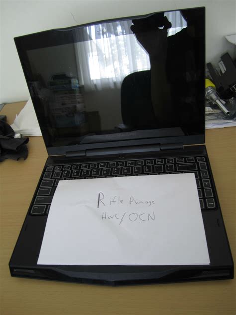 Alienware M11x R2 的图像结果