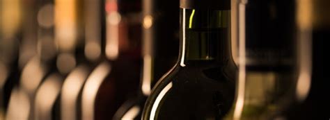 Fine Wine SEO | Seattle Marketing Partnering with SEO Company Vector Art