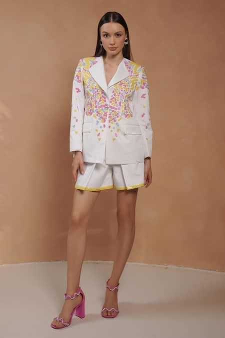 Vidhi Wadhwani | Designer Kurta sets, Skirts, Gowns, Pants, Jacket for ...