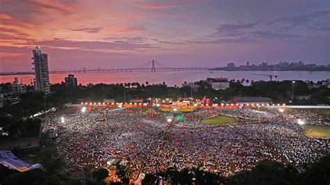 Dussehra Rally 2022| 'Pledge loyalty to Uddhav Saheb,' Shiv Sainiks ...