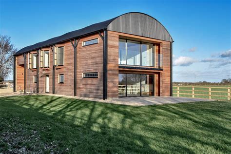 Dutch Barn Conversion | tresooth holiday barnsu