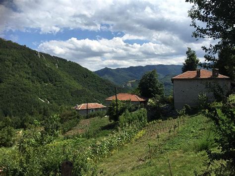 COMPLEX OLD TIMES 2 - BELINTASH (Vrata) - Lodge Reviews, Photos, Rate ...