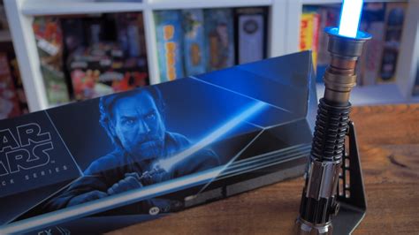 Obi-Wan Kenobi Force FX Elite Lightsaber review | Space