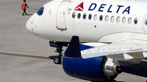 Delta flight diverted on one of the busiest travel days to remove ...