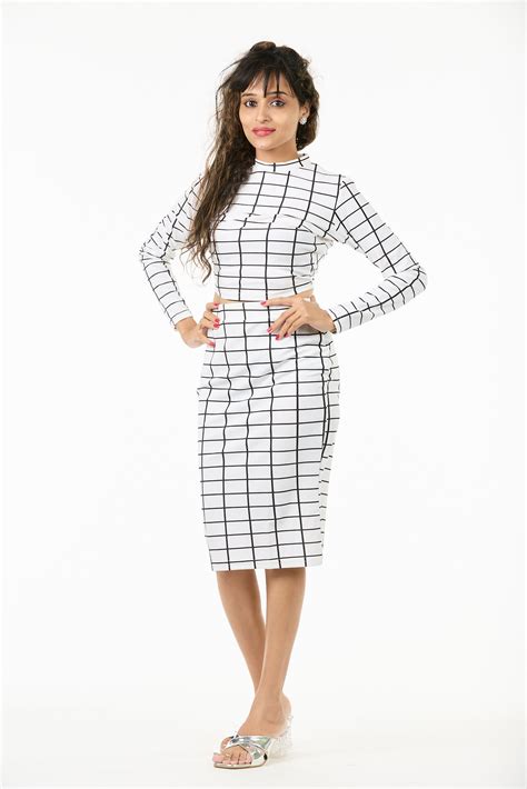 🖤 Urban Grid Luxe Two-Piece Co-ord Set Collection – 7ish
