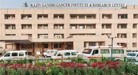 Top 10 Best Cancer Hospitals in India 2026 - Doctors Finder
