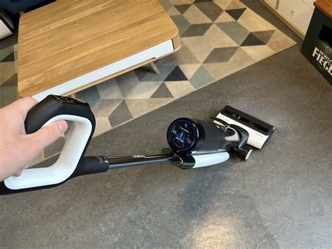 Tineco Floor One S7 Pro im Test: Nass-Trockensauger mit Wasser ...