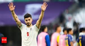 Who Is Saeed Ezatolahi? Iranian Midfielder Gains Spotlight With ...