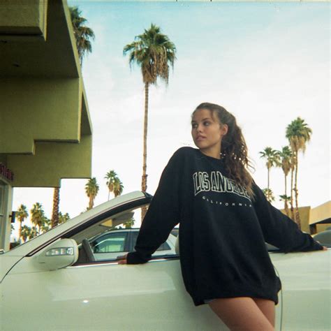 The Complete Lowdown On Brandy Melville: A 2800+ Word Review - ExpertBeacon