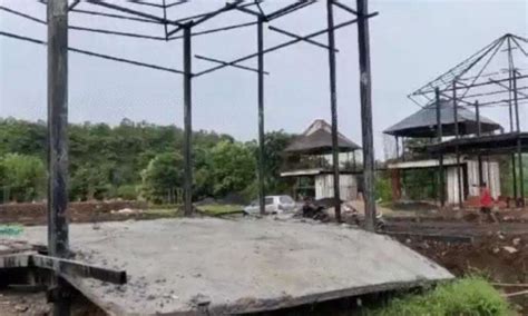 Indore News: MP के महू में दर्दनाक हादसा, देर रात गिरी निर्माणाधीन ...