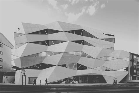 Vodafone hiring for graduate software engineer | Batch :2022 2023 | CTC ...