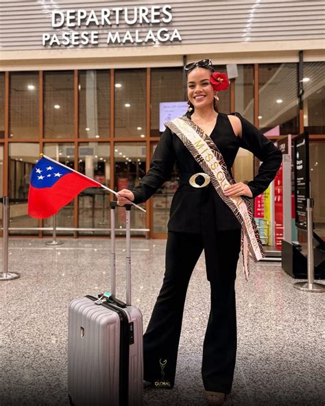 Jane Dipika Garrett Nudes