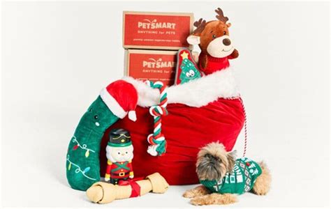 Holiday Pet Product Ranges : PetSmart Merry & Bright Holiday Collection