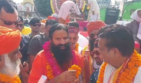 ट्रंप पर भड़के बाबा रामदेव; टैरिफ पर कर दी ये बड़ी भविष्यवाणी | Baba ...