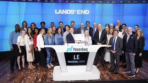 Lands' End Rings Nasdaq Opening Bell to Celebrate 10th