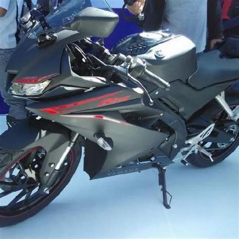 Yamaha YZF R15 V4.0 Pictures | Yamaha YZF R15 V4.0 Images and Photos in ...