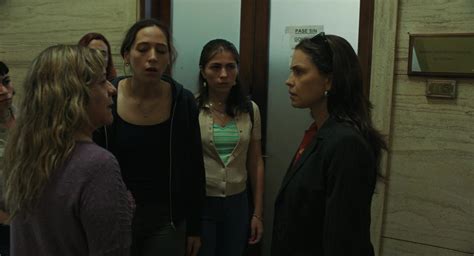 Belén online su angliškais subtitrais