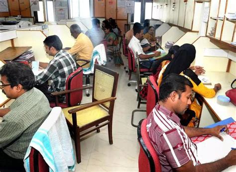 மத்திய அரசு ஊழியர்களுக்கு அகவிலைப்படி உயர்வு | hike dearness allowance ...