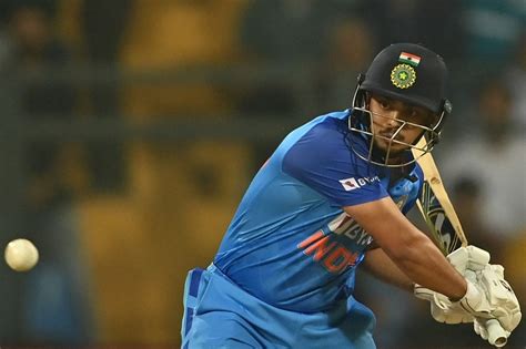 IND vs NZ 3rd T20: Ishan Kishan के फ्लॉप शो पर भड़के फैंस, पिछले 16 ...
