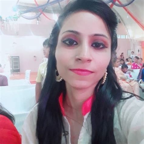 SHILPA - Microsoft Excel teacher in Faridabad - ₹700/h