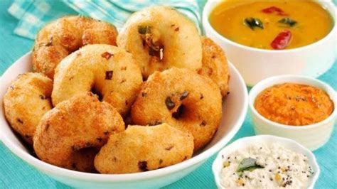 उड़द दाल वड़ा रेसिपी हिंदी में । Urad dal vada recipe in Hindi
