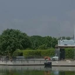 Metro Walk Mall - Shopping mall - नई दिल्ली - Delhi | Yappe.in