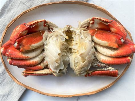 How To Cook Dungeness Crab Clusters - Recipes.net