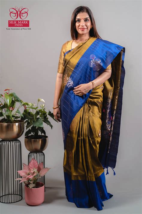 Suchi Dual Colour Pure Silk Kanjivaram Saree | Indian Handloomz