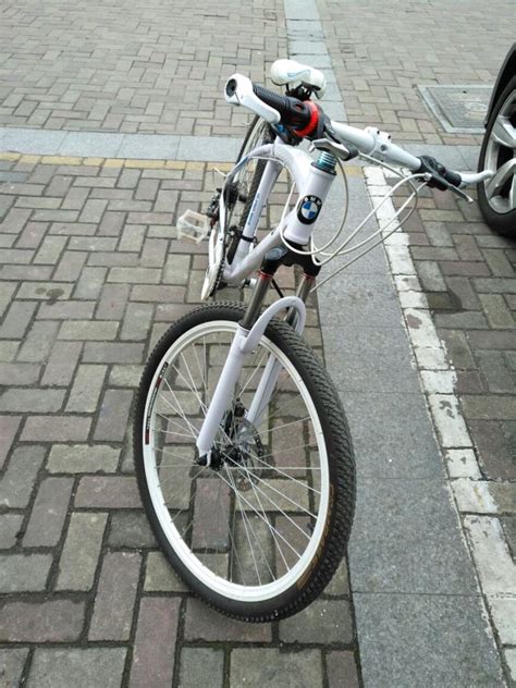 来自宝马的自行车也可以很精致！BMW i0 - 普象网
