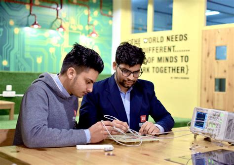 B.Tech./B.E. in Electronics & Communication Engineering Program