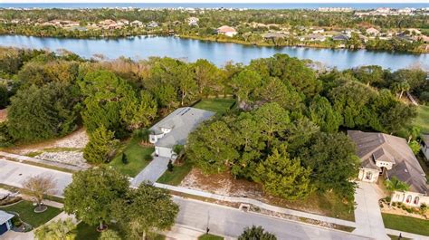 18 N Lakewalk Dr, Palm Coast, FL 32137 | Homes.com