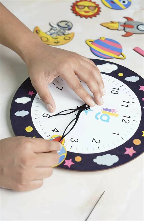 ILEARNNGROW DIY Space Exploration Clock | PyaraBaby