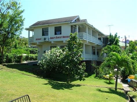 DENNIS' HIDEAWAY (Mayreau) - Guesthouse Reviews & Photos - Tripadvisor