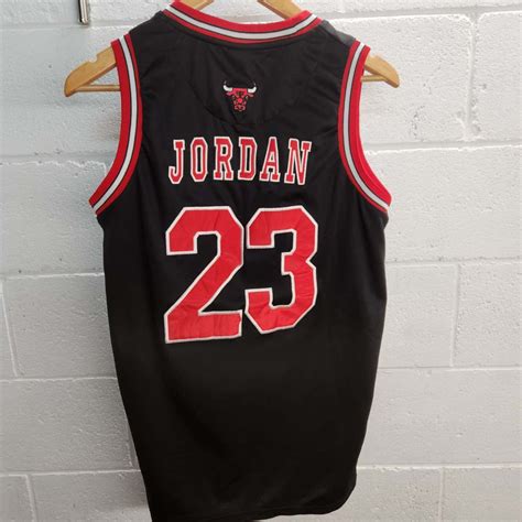 NBA Michael Jordan Bulls Jersey Size M(s)