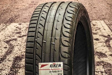 RIKEN 245/40 ZR19 98Y XL FR ULTRA HIGH PERFORMANCE (C-C-B[72])(Szgk.nyári abroncs)