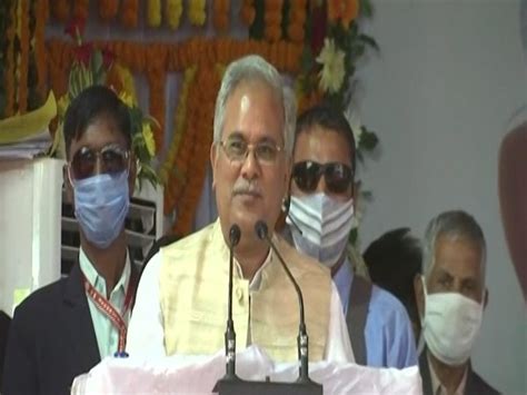 Dantewada's garment brand 'DANNEX' will shine in India, abroad: Bhupesh ...