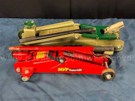 2 - Floor Jacks: 1 - ACDelco & 1 - MVP Superlift | AllSurplus