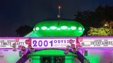 That spaceship on top of a Tampa strip club? It once was the house of ...