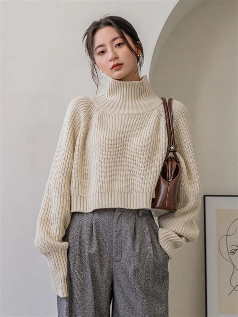 32 Perfect White Knit Sweaters to Get for a Chic Winter - atinydreamer