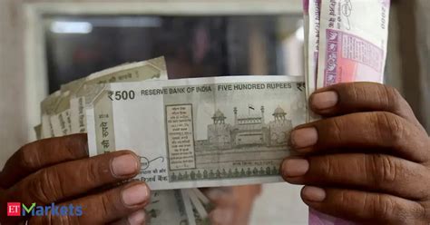 Rupee: Rupee plummets 43 paise to settle at all-time low of 76.87 - The ...