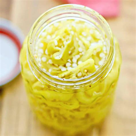 How To Pickle Banana Peppers From The Garden | Fasci Garden