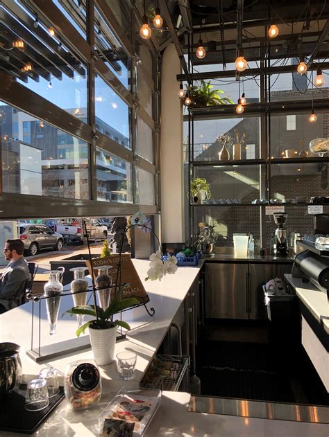 AVIANO COFFEE — 4240 Architecture