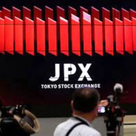 Tokyo Stock Exchange Starts Trade in Carbon Credits