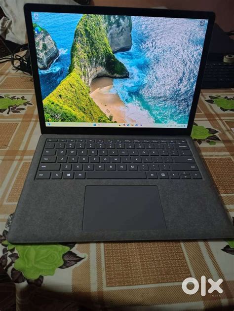 Microsoft Surface Laptop 3 with i5-10th gen, 512 SSD, 4K OLED display ...