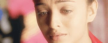 30 Thoughts You Have When You Thread Your Own Face