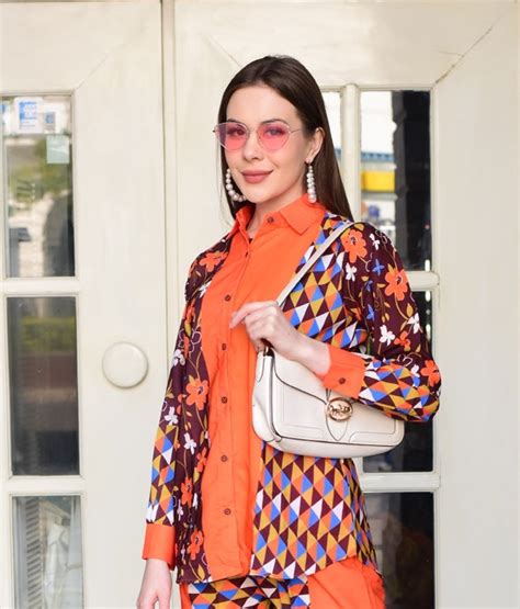 Elegant Summer Vibe Shirt For Women – Dress Styler