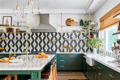 15 Stunning Small Kitchen Backsplash Ideas - Decorpot