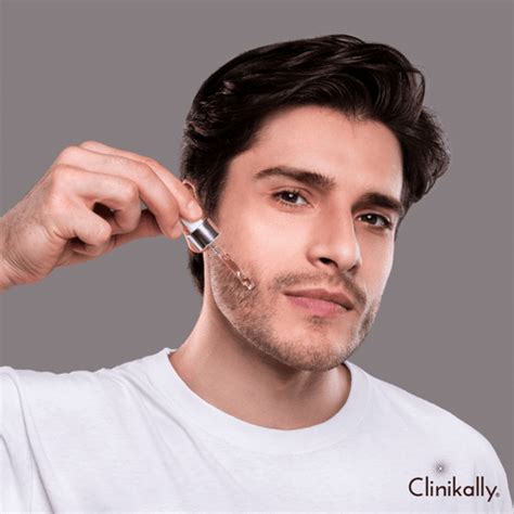 Benefits of Salicylic Acid For Skin: Dermatologist's Opinion
