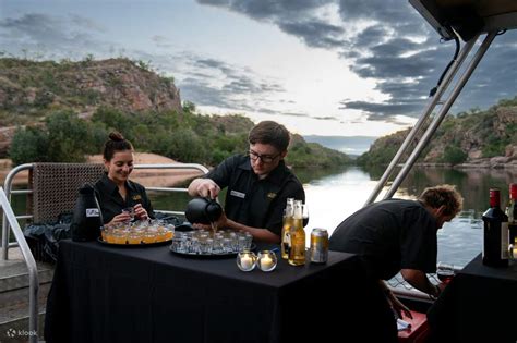 Sunset Dinner Cruise in Katherine - Klook India