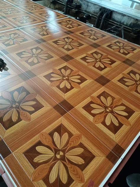 High Quality Piano Parquet Laminate Flooring - China Laminate Flooring ...